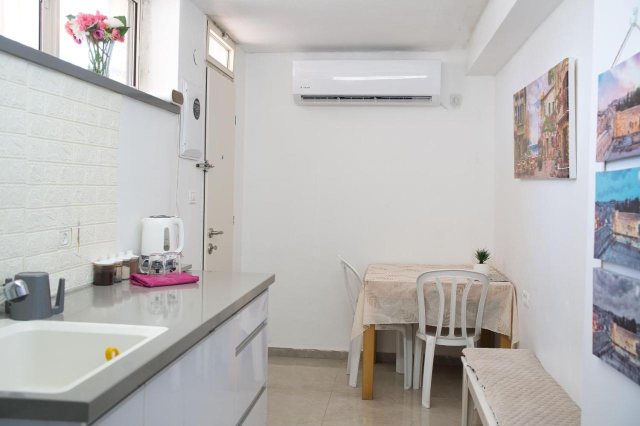Апартаменты Oded Inviting Housing Иерусалим Экстерьер фото