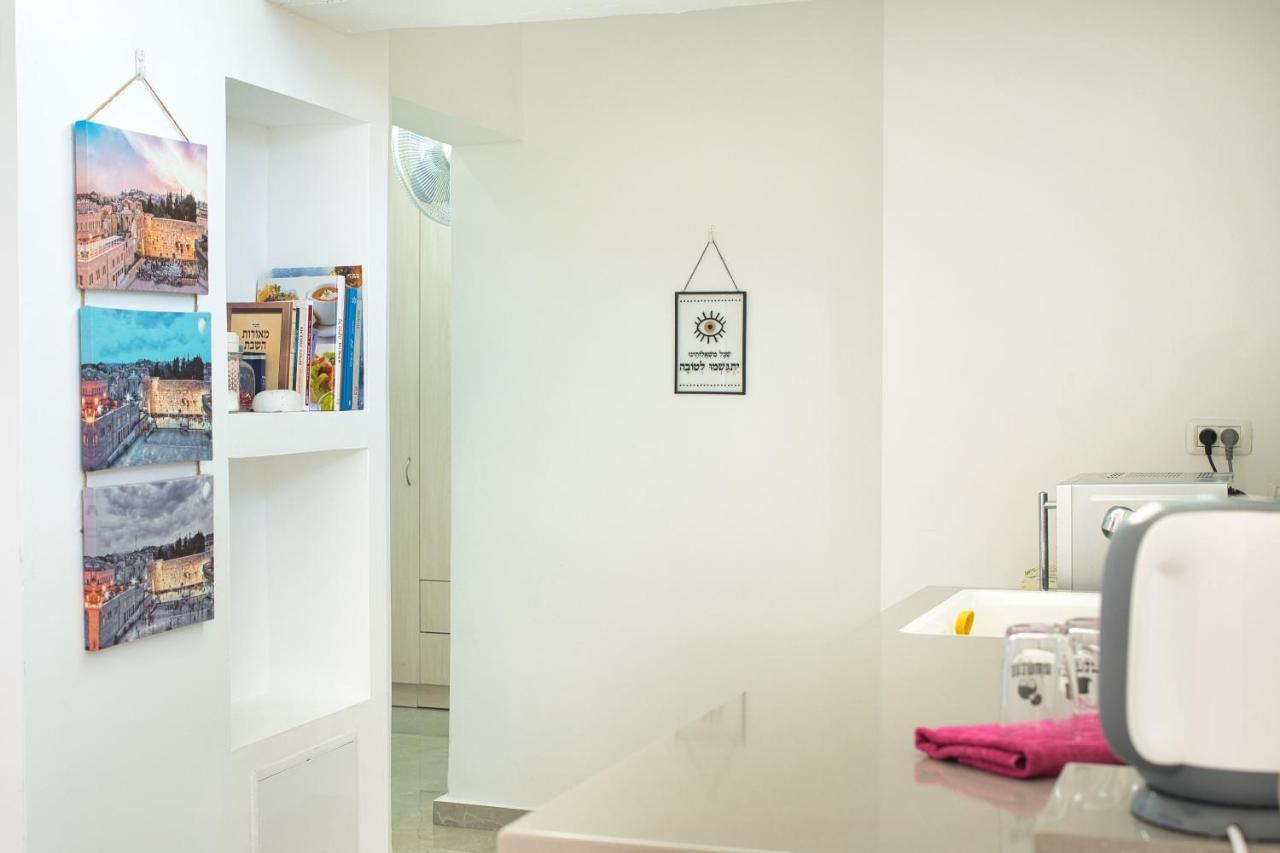 Апартаменты Oded Inviting Housing Иерусалим Экстерьер фото